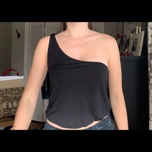 One shoulder tank